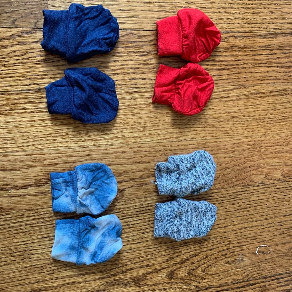 Lou Lou & Company Newborn Mittens